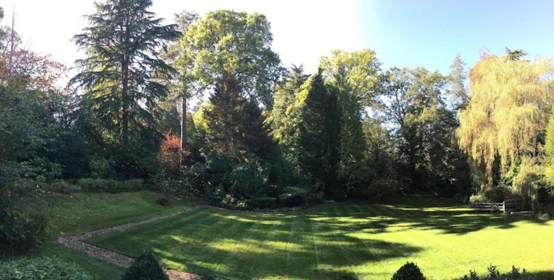 Willa Coach House Woking Zewnętrze zdjęcie