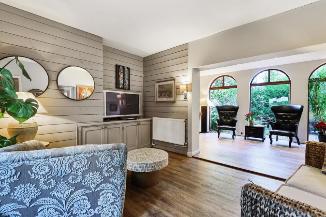 Willa Coach House Woking Zewnętrze zdjęcie