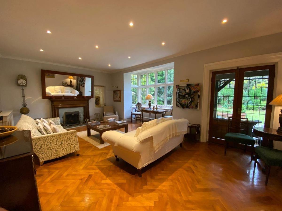 Willa Coach House Woking Zewnętrze zdjęcie