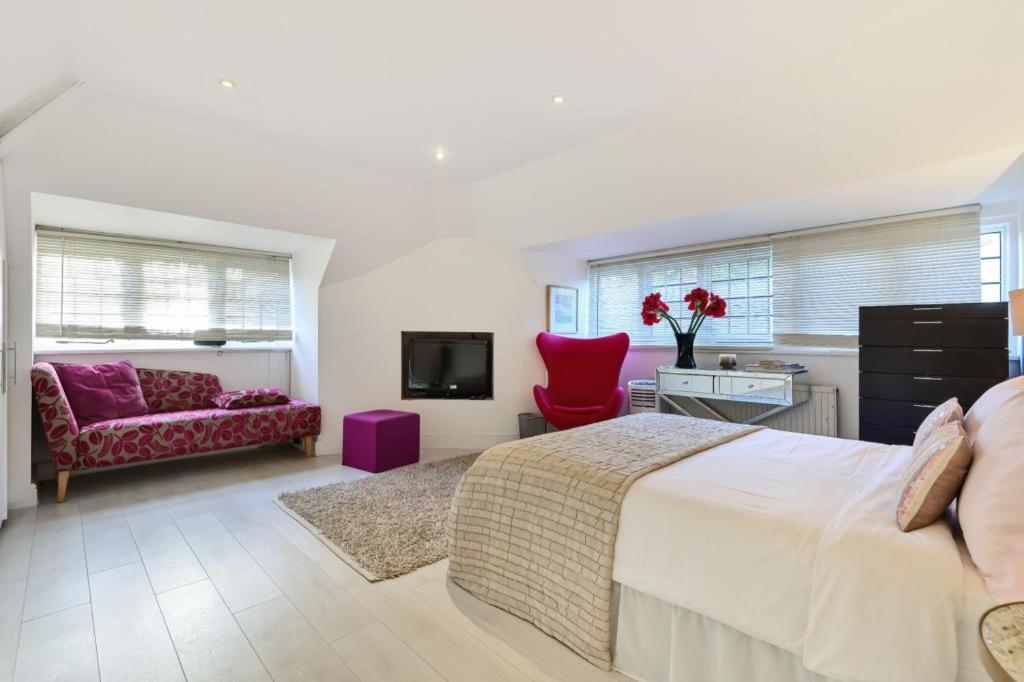 Willa Coach House Woking Zewnętrze zdjęcie