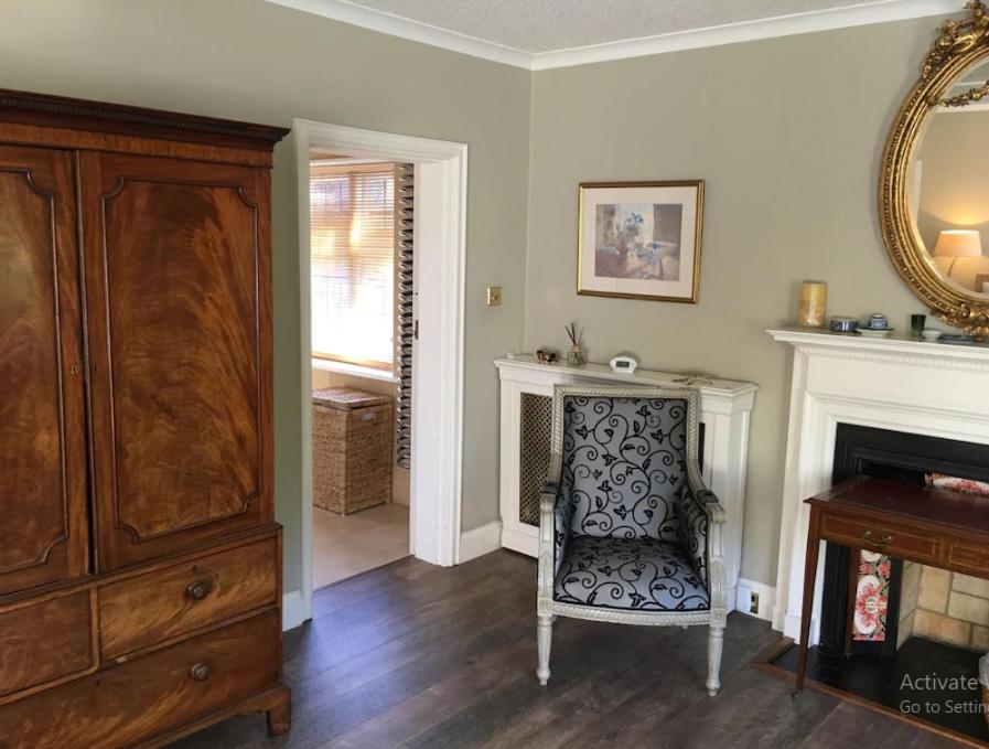 Willa Coach House Woking Zewnętrze zdjęcie